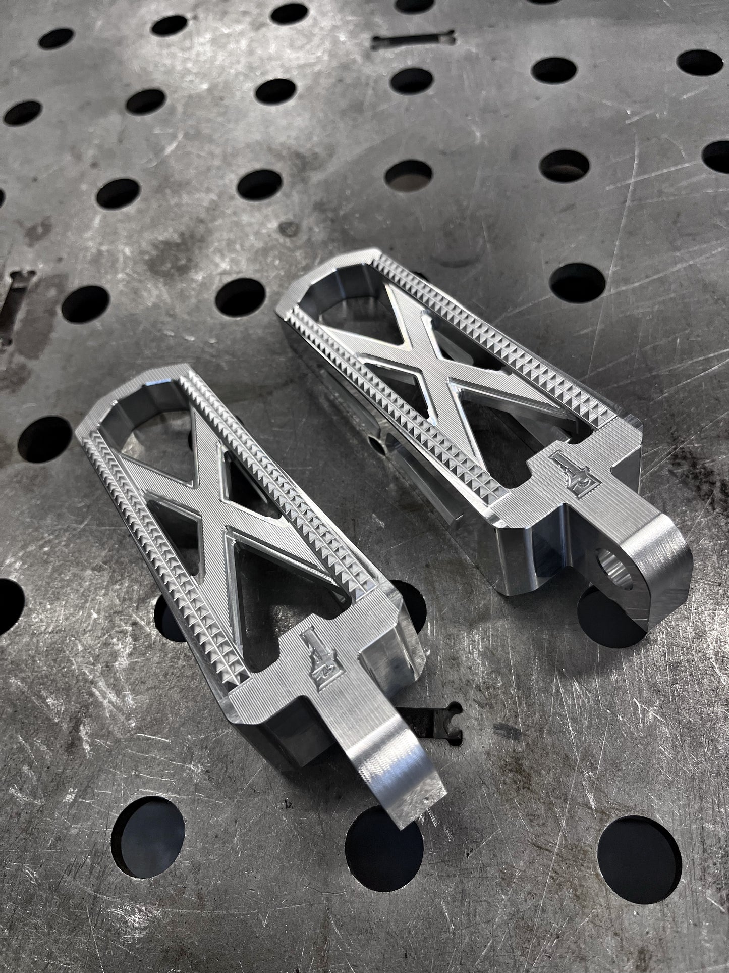 Famous Trap Pegs