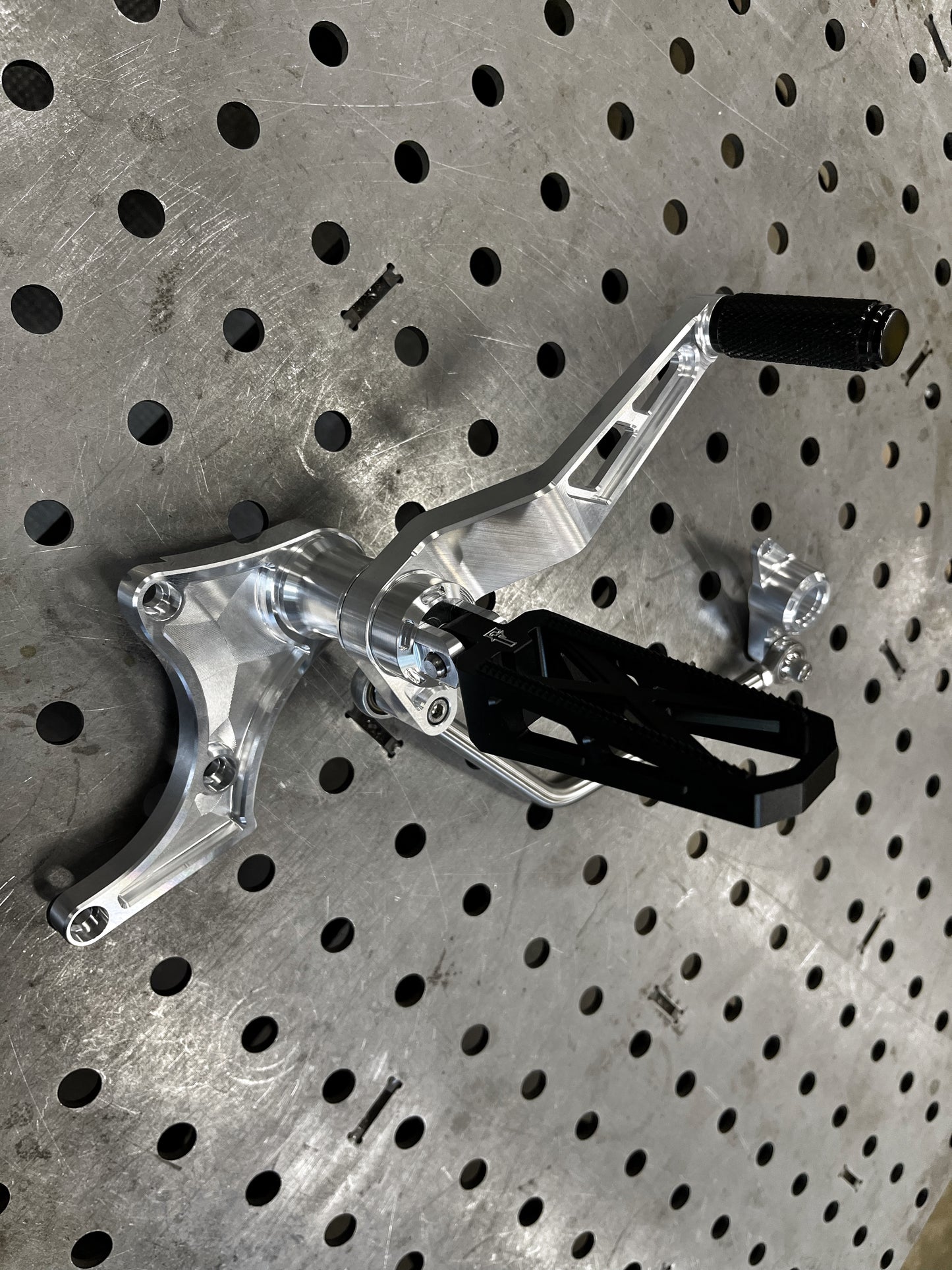 Harley Softail M8 Mid Controls