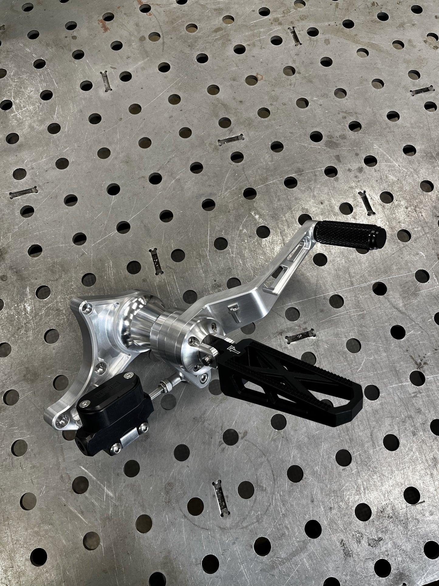 Harley Evo Mid Controls Slotted