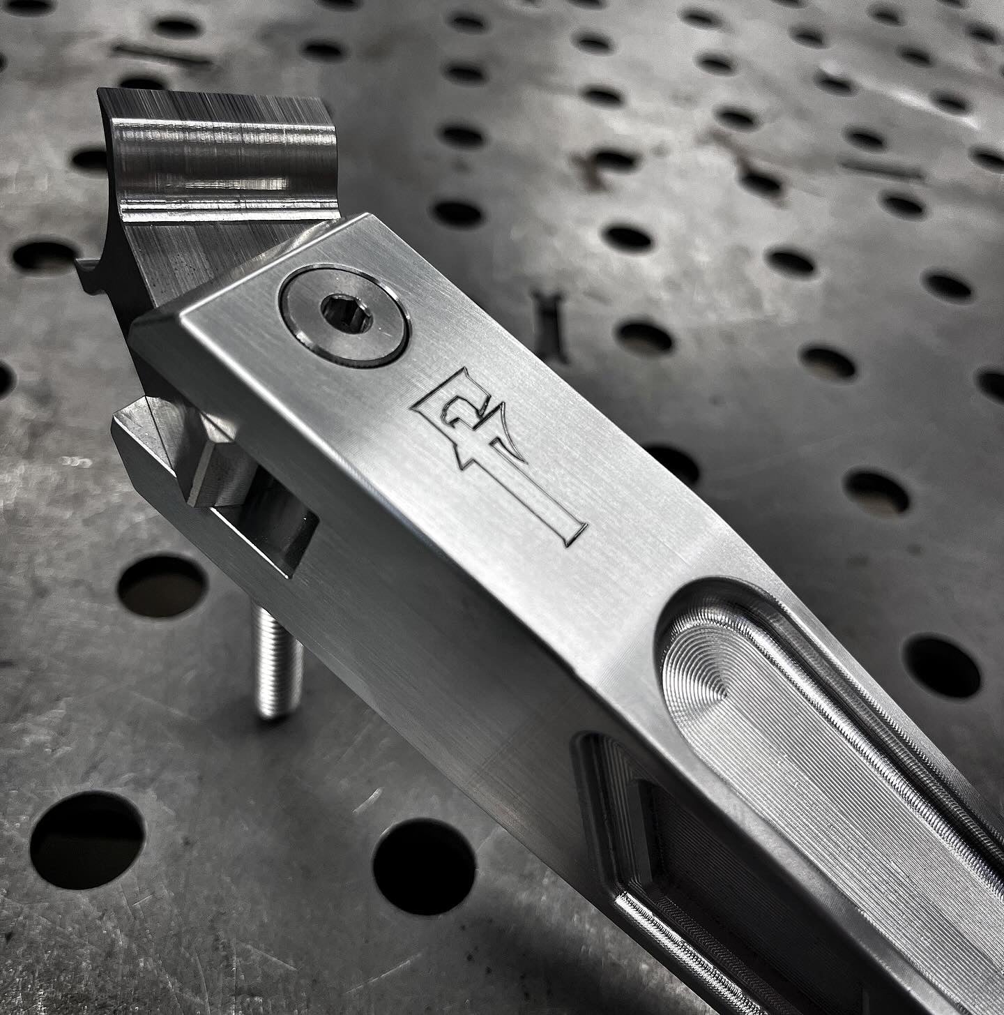 WELD ON KICKSTAND SLOTTED