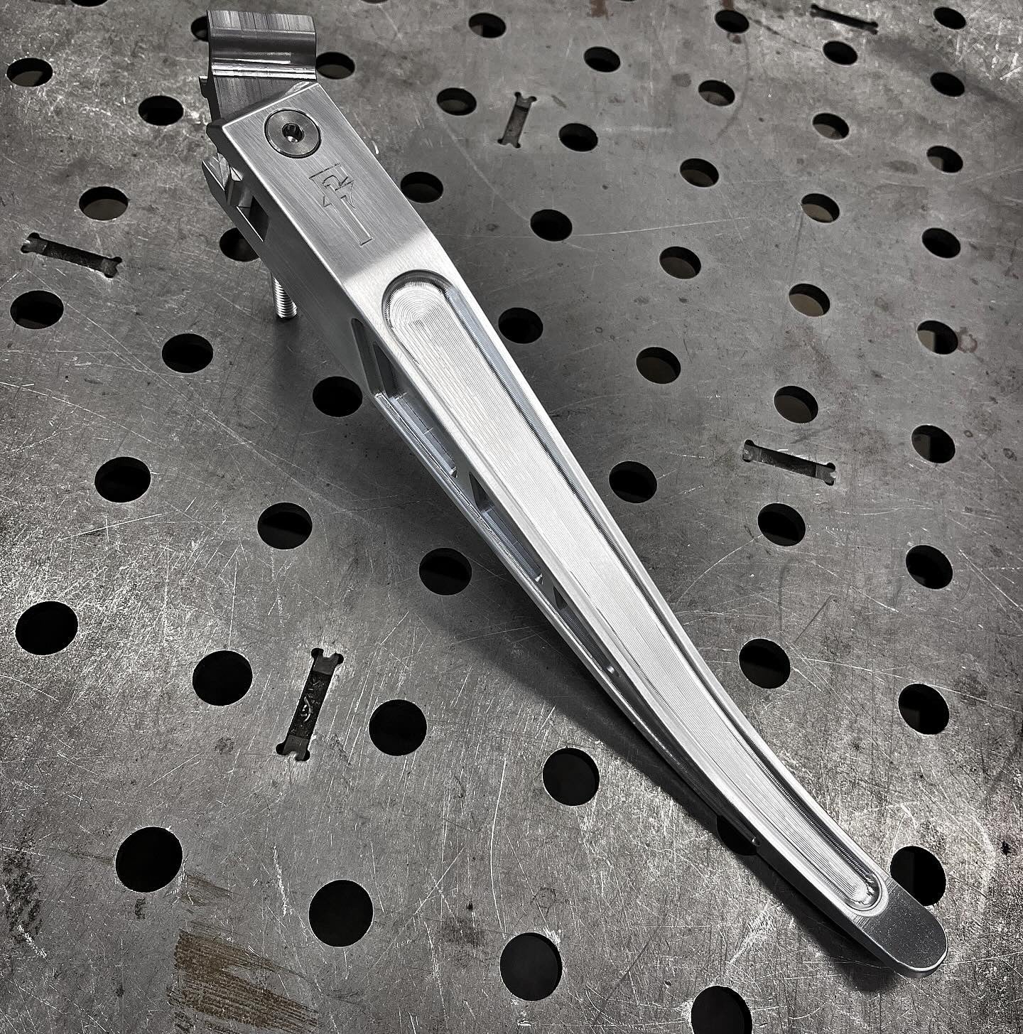 WELD ON KICKSTAND SLOTTED