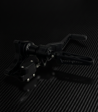 Famous Origin Mid Controls Black