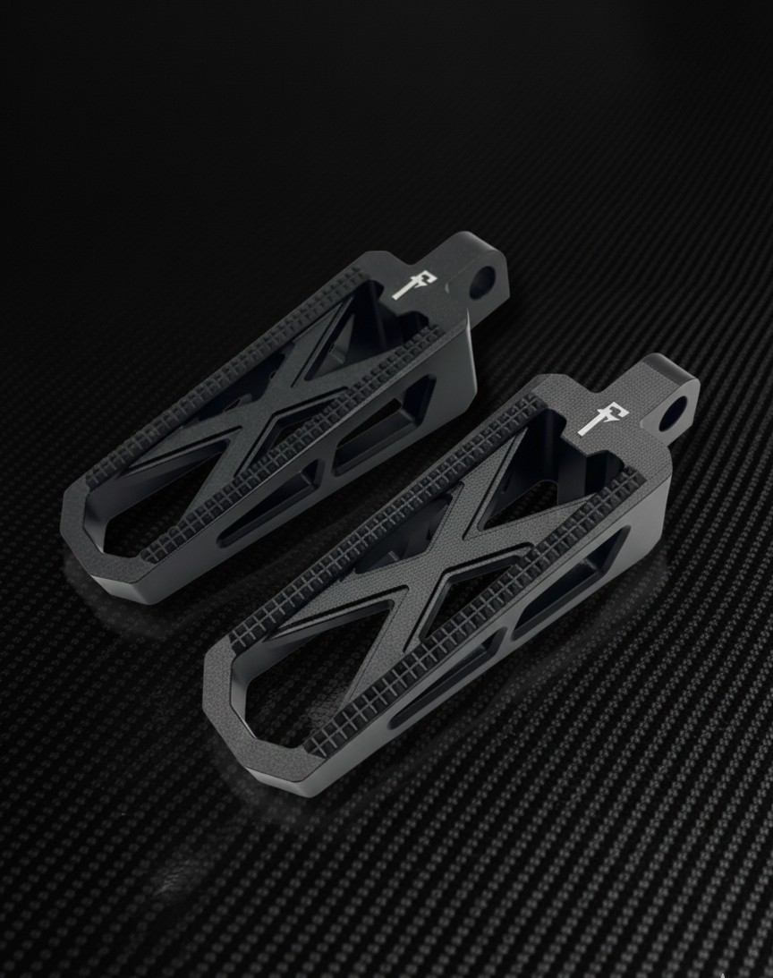 Famous Trap Pegs Black