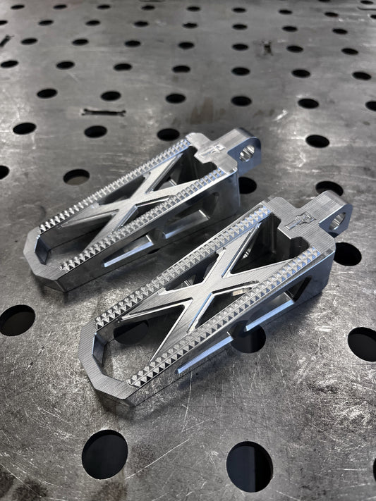 Famous Trap Pegs