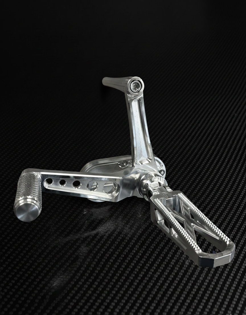 Harley Dyna Mid Controls Speed Holes (91-98)