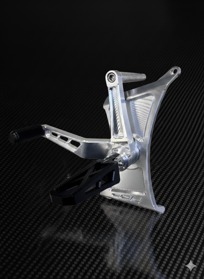 Harley Softail M8 Mid Controls