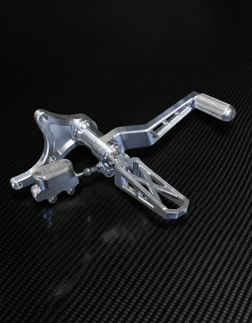 Harley Softail M8 Mid Controls