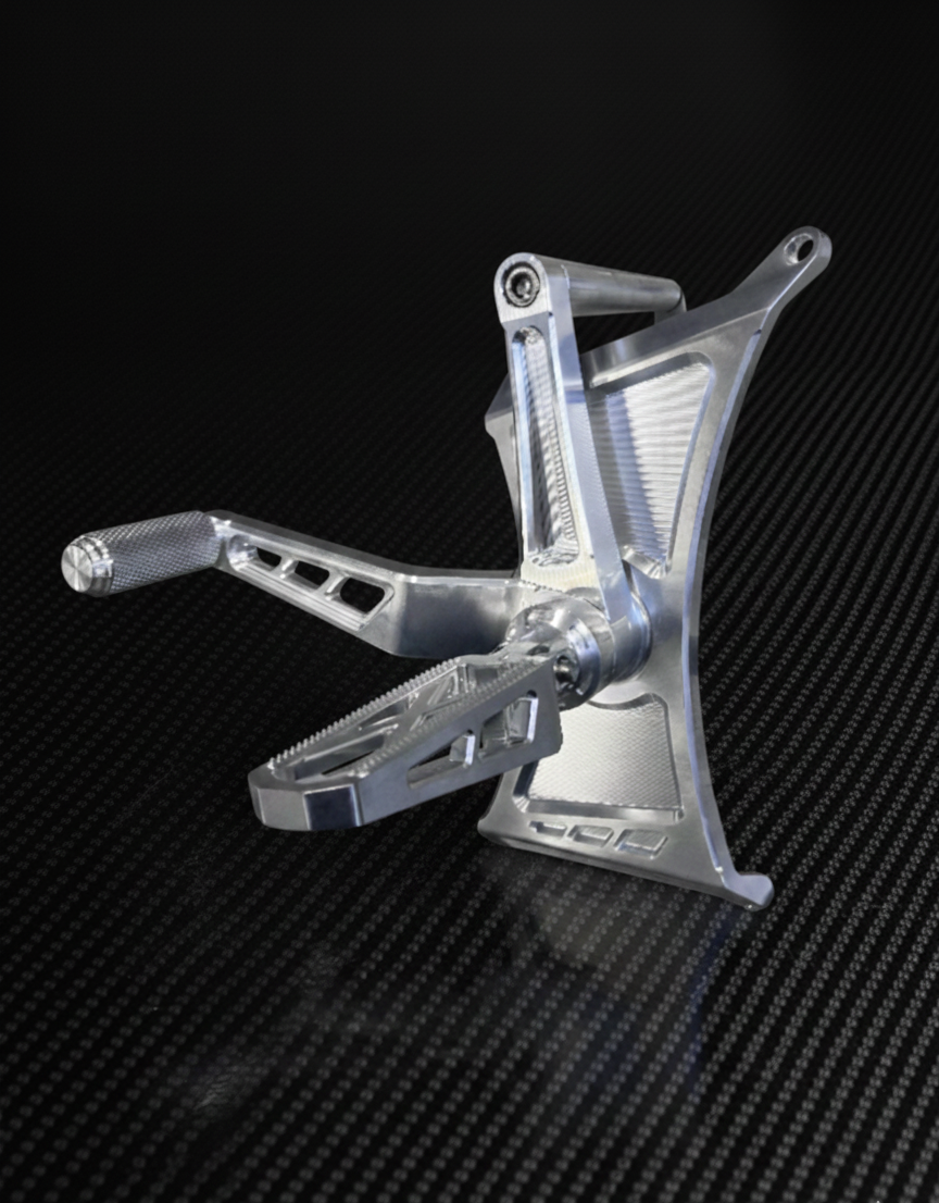 Harley Softail M8 Mid Controls