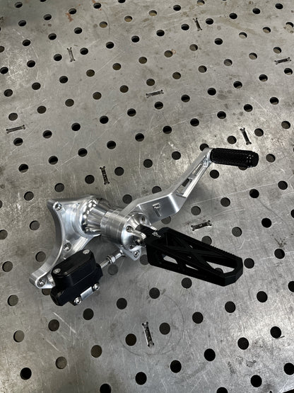 Harley Evo Mid Controls Slotted