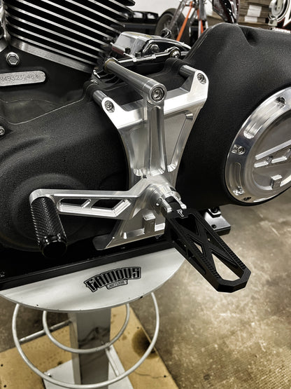 Harley Dyna Mid Controls Slotted (06-17) – Famous Fabricator